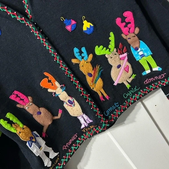 Vintage Christina Rotelli Festive holiday Cardigan with Embroidered Reindeer - Picture 4 of 10